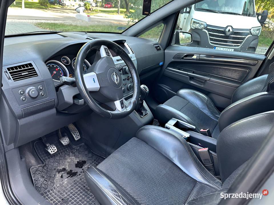 Opel Zafira OPC 7 osobowa 20T 260 LPG Recaro Zafira Sosnowiec