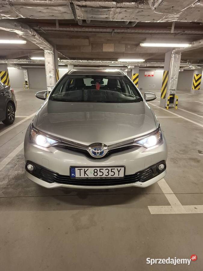 Sprzedam Totota Auris Kombi Hybryda Kielce sprzedam