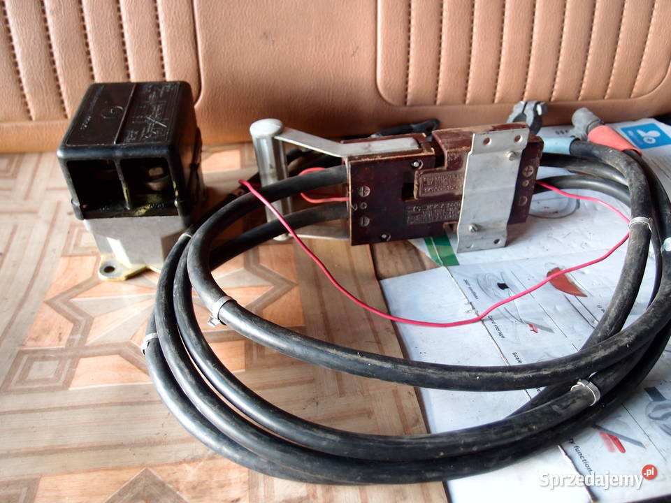 Przełącznik akumulatora 1224 TGL produkcja PRL ciężarowe Łódź
