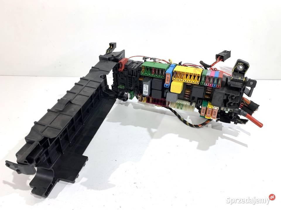 SKRZYNKA BEZPIECZNIKÓW MERCEDES W176 A2465400040 podkarpackie