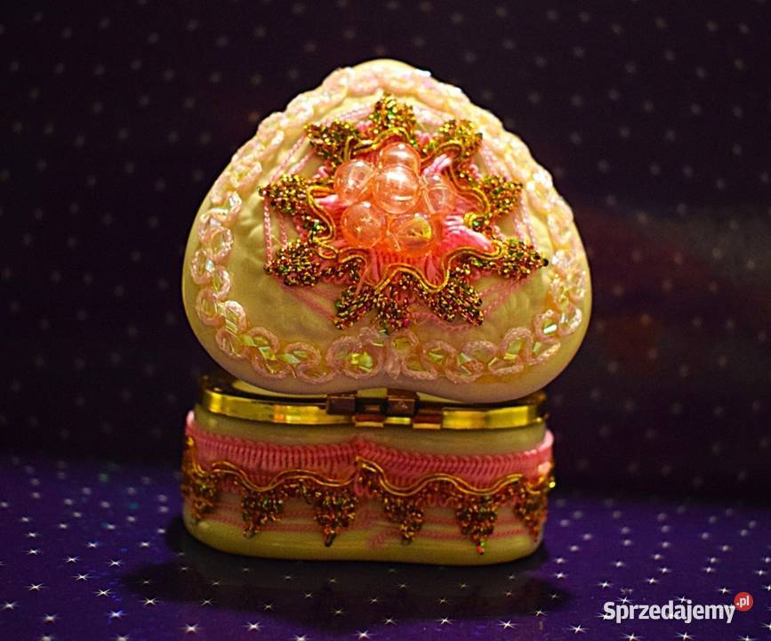 Ceramiczna szkatułka w kształcie serca na drobną Chełmno