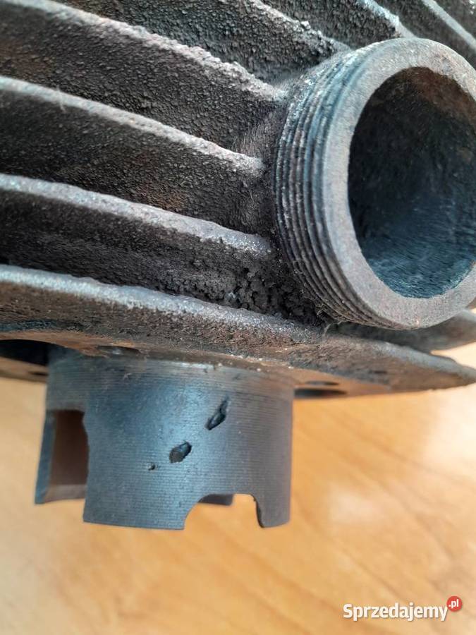 Cylinder głowica wsk 125 Motoryzacja dolnośląskie Świerzawa