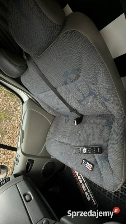 samochody kempingowe Renault Trafic Kamper long Motoryzacja Gdańsk