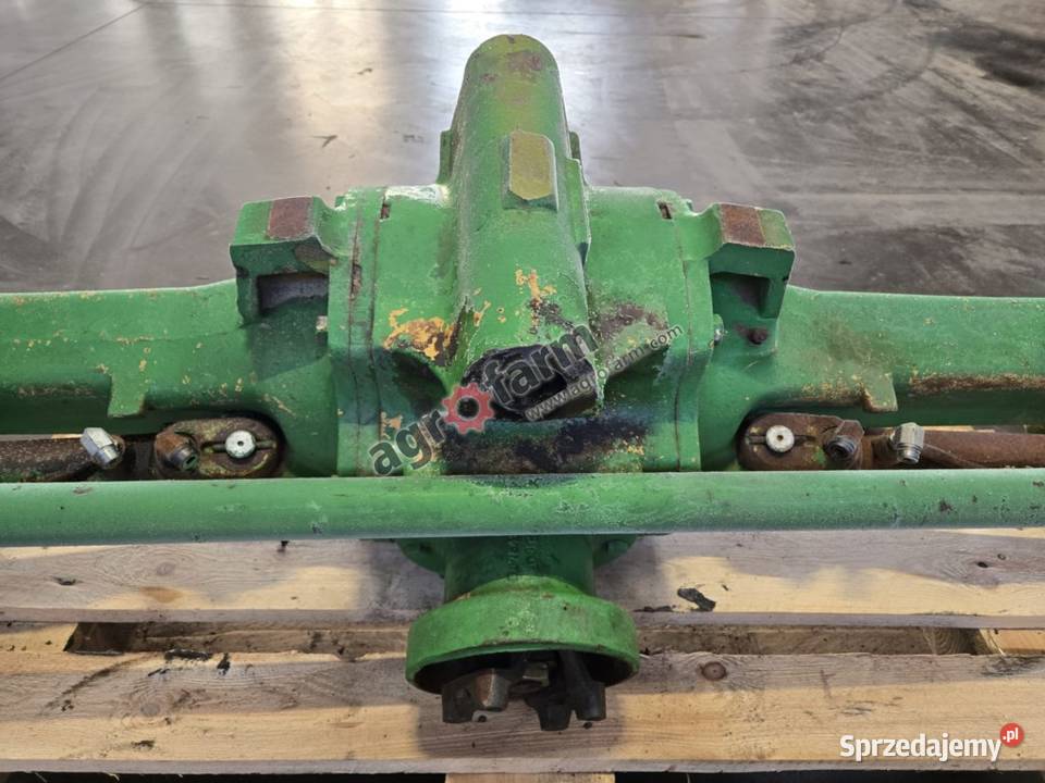 Przedni most John Deere 7800 Układ kierowniczy i oś przednia Byków