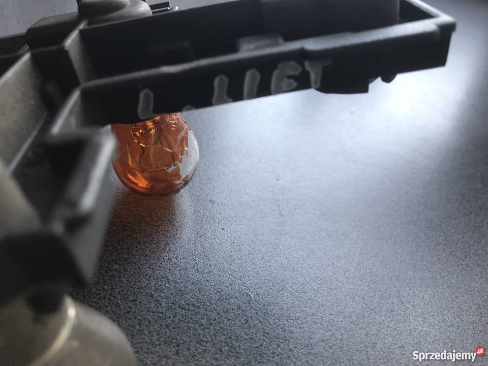 wkład lampy tył opel VECTRA B LIFT HB SED prawy Radomsko