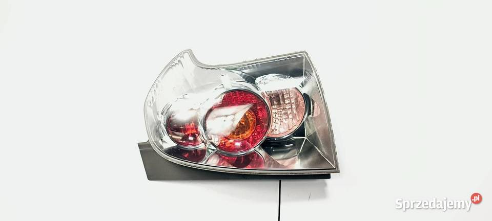 LAMPA PRAWA TYŁ TOYOTA COROLLA VERSO osobowe Lipno