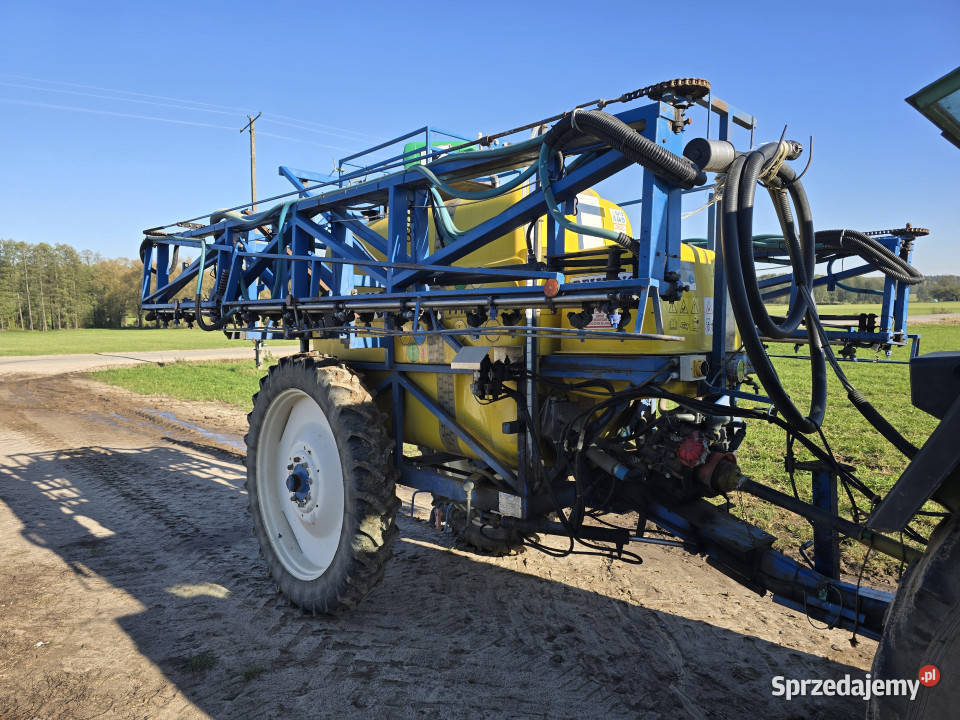 Opryskiwacz ciągany DELVANO TRE 2500 2500 L Zaczepiane warmińsko-mazurskie Włosty sprzedam