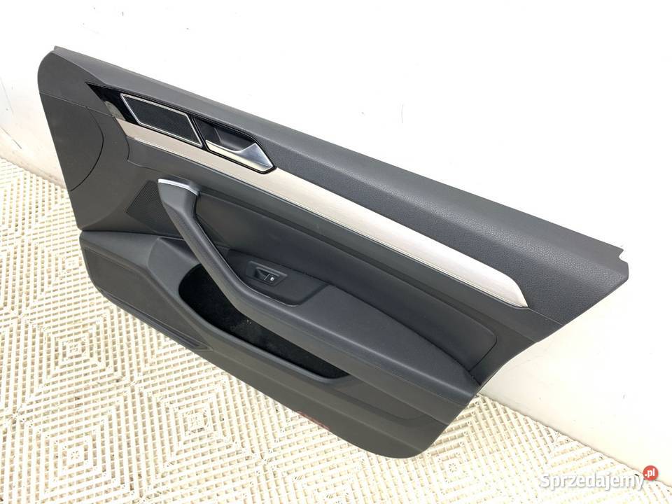 BOCZEK DRZWI PRAWY PRZÓD VW PASSAT B8 Kombi