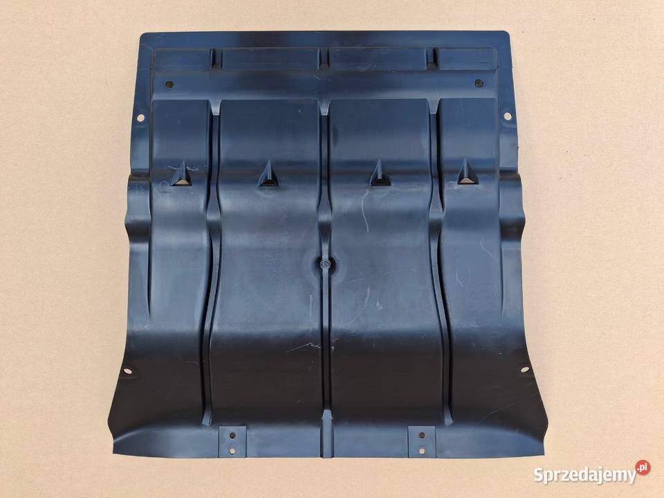 IVECO DAILY 14 OSŁONA PŁYTA POD SILNIK Bieleń