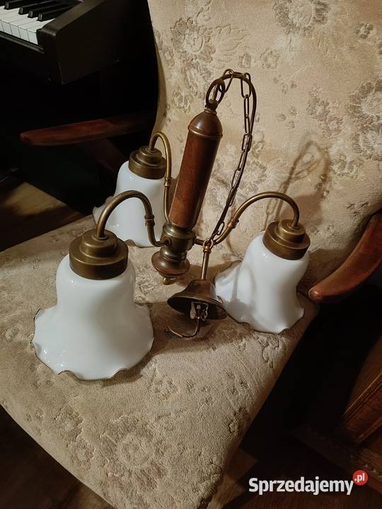 Lampa wisząca z trzema pięknymi kloszami sprzedam