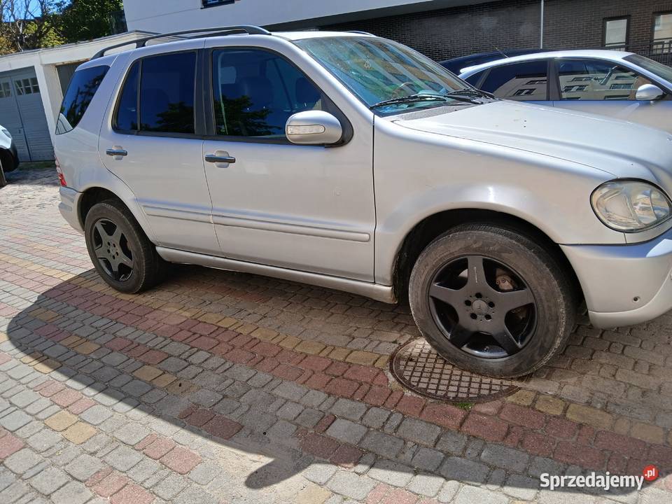 ML W163 18 AMG czarne Samochodowe zachodniopomorskie Kołobrzeg sprzedam
