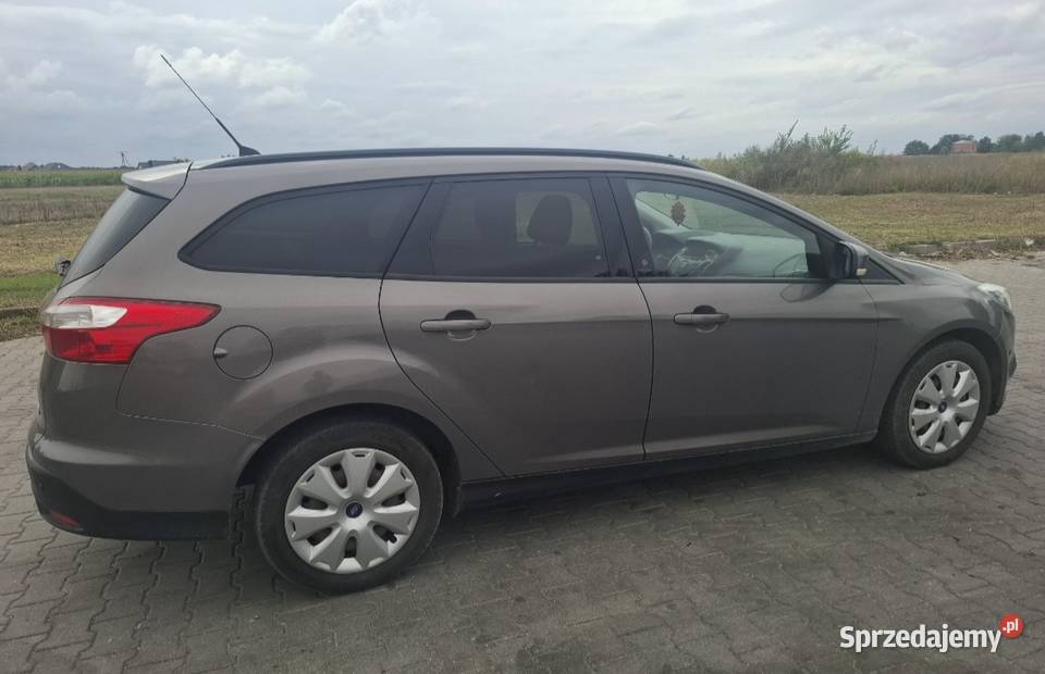Ford Focus mk3 kombi 10 EB 125 nowy rozrząd INA Sochaczew sprzedam