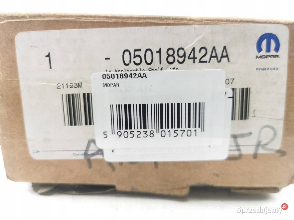 KLOCKI HAMULCOWE PRZÓD CHRYSLER SEBRING 0107 OE osobowe