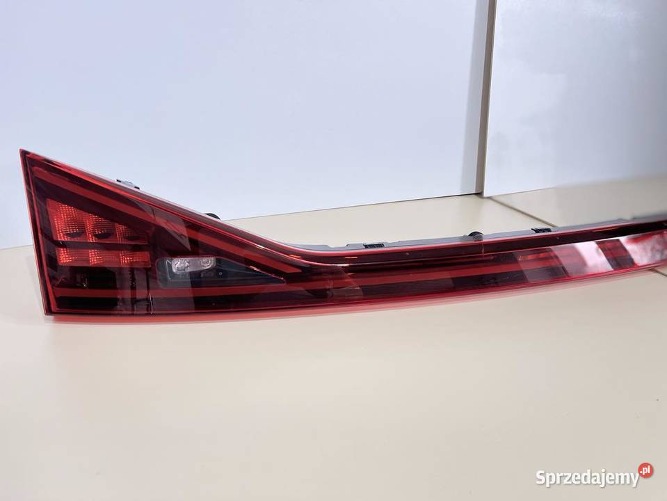 CUPRA FORMENTOR LAMPA TYŁ BLENDA  5FF945302 Ostroróg