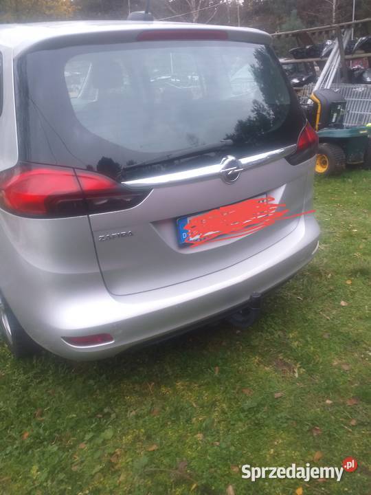 Toyota Avensis t29 D4D 20 2016r opel zafira 2017 Avensis Niemodlin