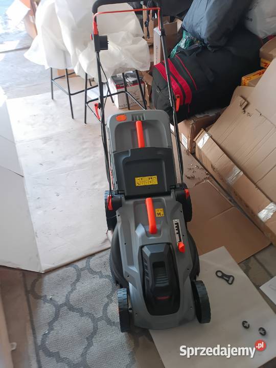Nowa kosiarka elektryczna z koszem