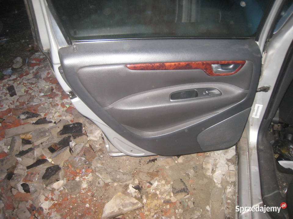 Boczek boczki drzwi grey Volvo v70 II s60 skóra