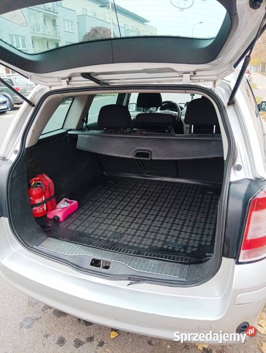 Opel Astra H kombi benzyna LPG nowy zbiornik Warszawa