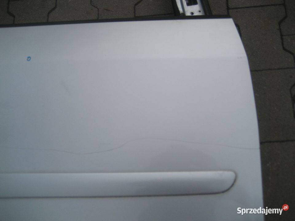 vw touran 0309r drzwi przód prawe kod lakieru Rakoniewice