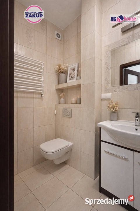 sprzedaży lokalu Reda 90m2