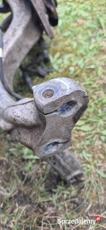 zwrotnica prawa audi a4b6 Rok produkcji 2007 Bełchatów