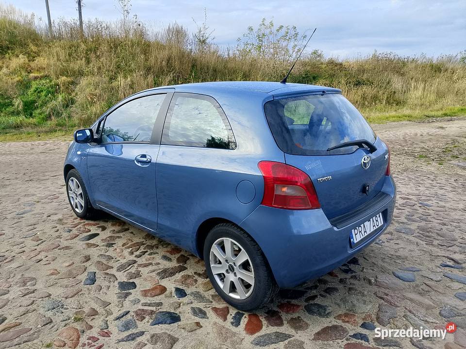 Toyota Yaris II nieuszkodzony sprzedam