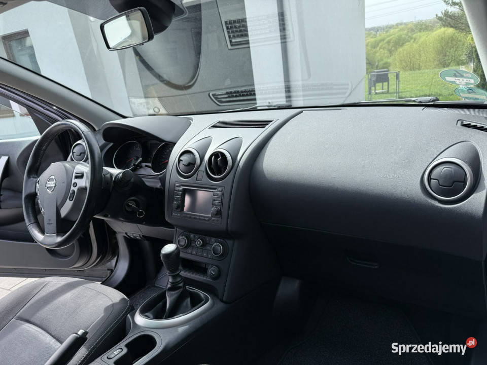 Nissan Qashqai Zadbany Bezwypadkowy Serwisowany elektrycznie ustawiane fotele sprzedam