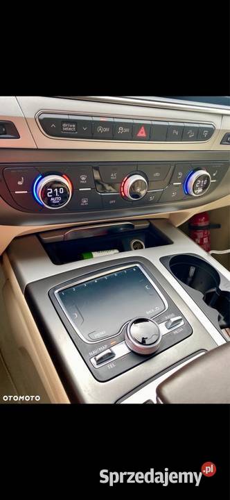 Audi Q7 2 wł felgi SQ7 20 jasne skóry radar 2x Warszawa