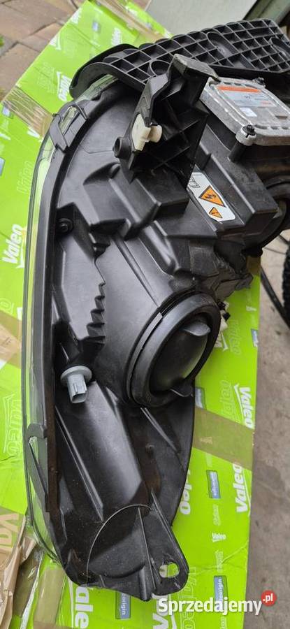 FORD Kuga MKII Escape 2017 REFLEKTOR LAMPA łódzkie Łódź