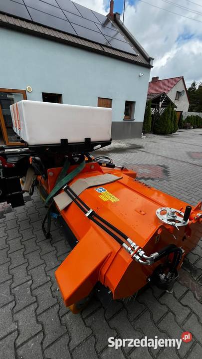 Zamiatarka przemysłowa PROFI CLEAN 280 Rolnictwo Kluczbork