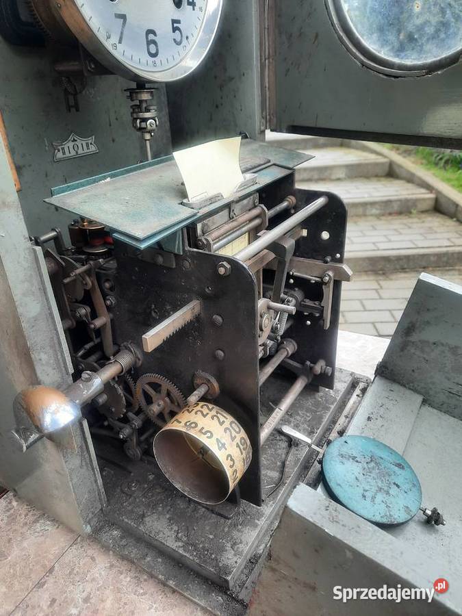 190 Stary zegar fabryczny Isgus rejestracji Tczew