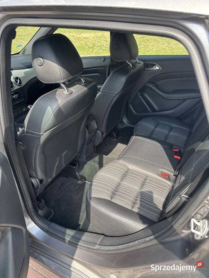 MERCEDES B180 2014r STAN BEZWYPADKOWY Gwizdanów sprzedam
