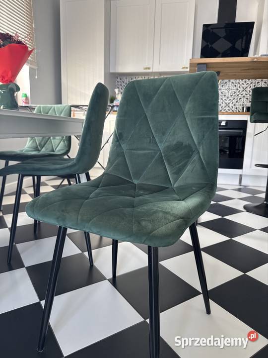 Krzesła z aksamitu Lubin