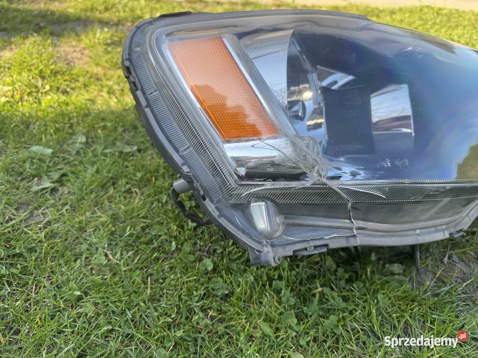 Lampa przednia prawa Mitsubishi Lancer 8 prawe Jedlińsk