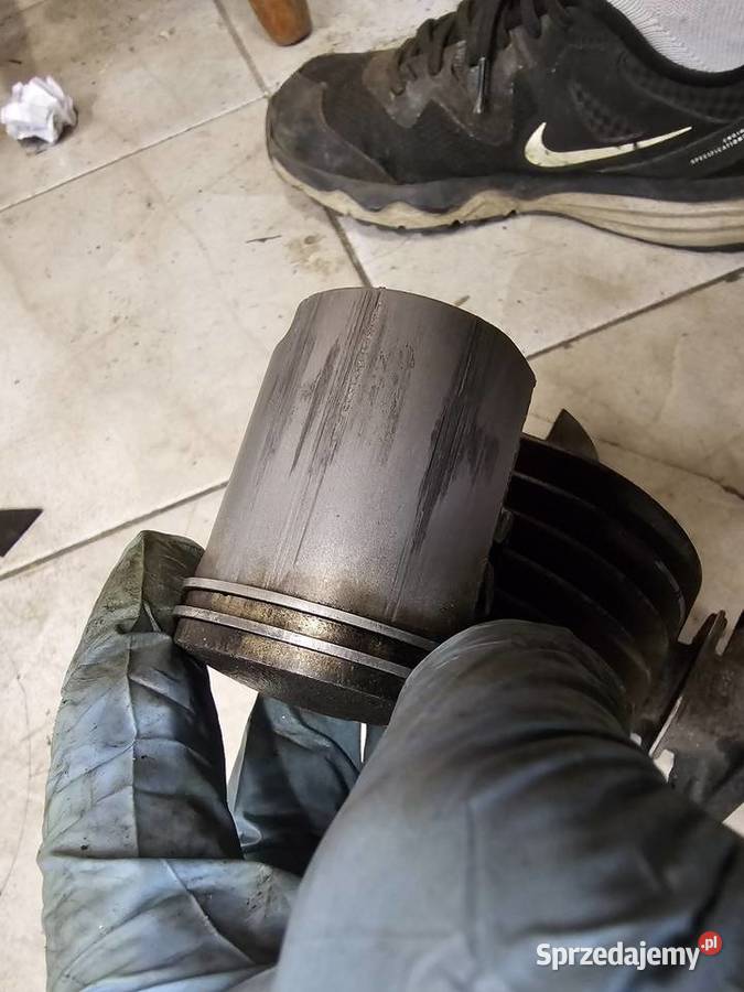 Suzuki LT 80 cylinder tłok tuleja LT80 Jelenia Góra sprzedam