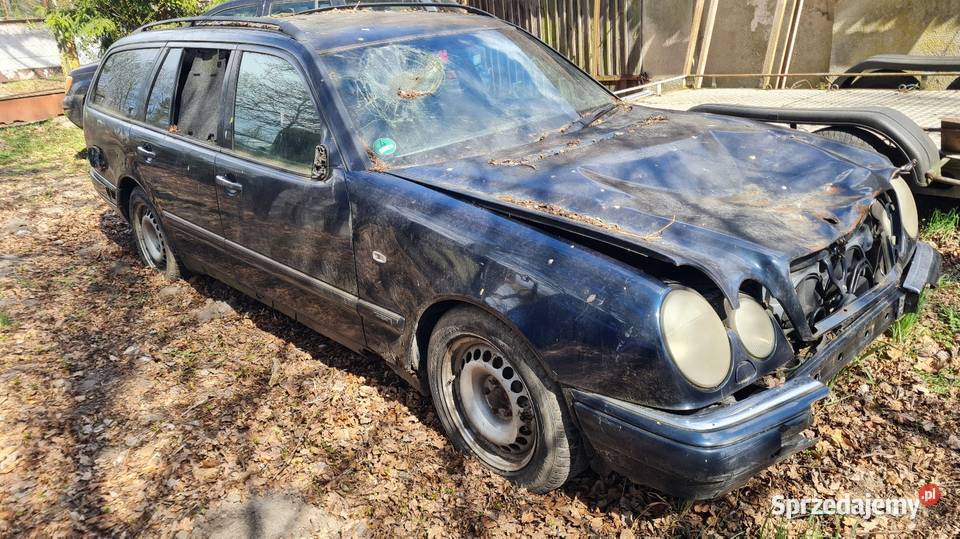 Mercedes w210 42 V8 Rok produkcji 1997 opolskie Kluczbork sprzedam