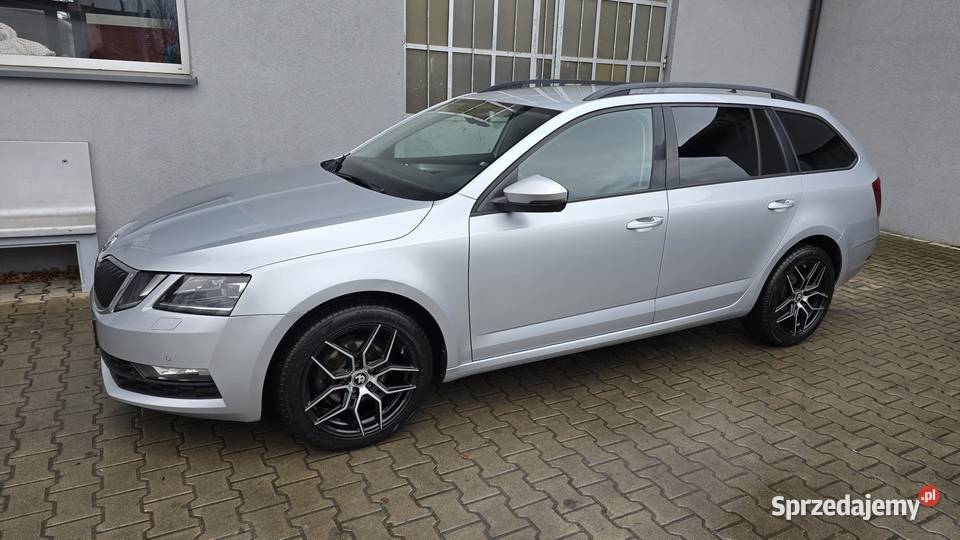 Skoda Octavia 16 TDI Ambition DSG 32400 PLN Nowy Świętów