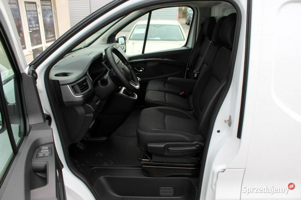 Renault Trafic L2 HD SalonPL FV23 NOWY 1100 światła przeciwmgłowe Renault Sokołów