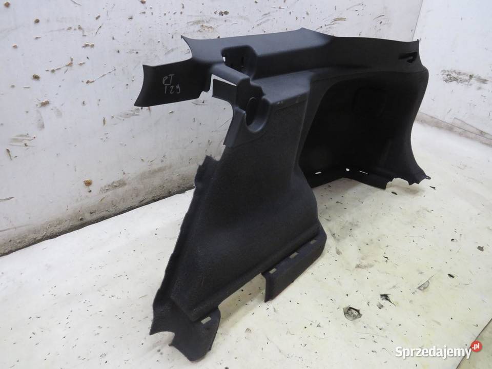 BOCZEK BAGAŻNIKA PRAWY AVENSIS T27 T29 KOMBI lubelskie