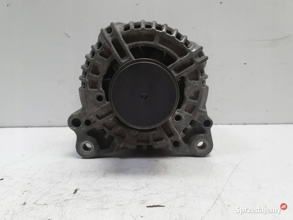 VW Golf V 19 TDI ALTERNATOR bosch 06F903023F osobowe Janów
