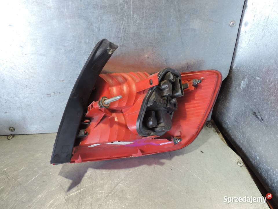 LAMPA LEWY TYŁ AUDI A6 C6 KOMBI AVANT sprzedam