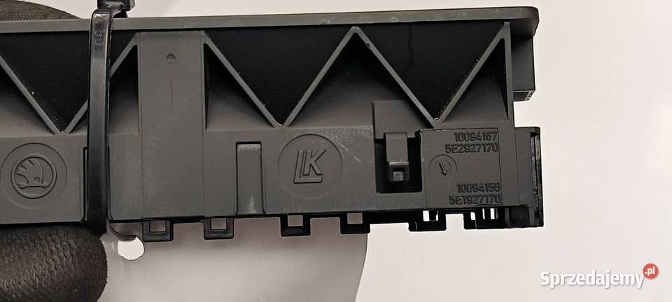 PRZYCISK SKODA OCTAVIA III 5E1927132N osobowe Lipno