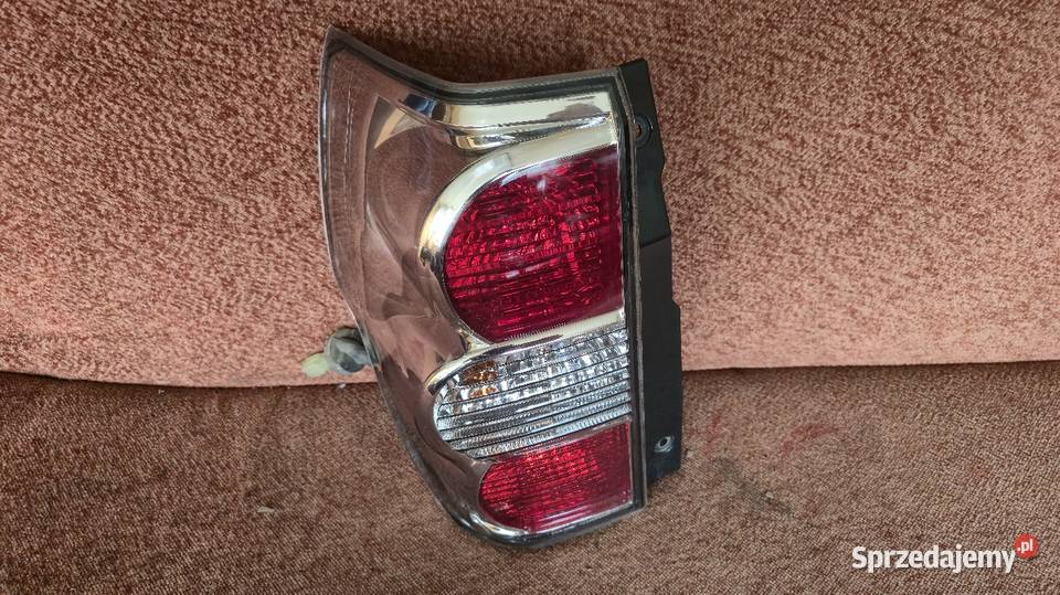 Lampa tył Lewa Prawa Suzuki Grand Vitara 2 3D osobowe Świdnica sprzedam