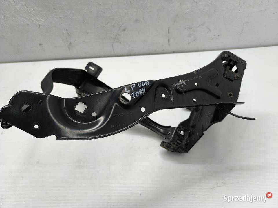 OKULAR MOCOWANIE LAMPY LEWY MERCEDES EKLASA W212 osobowe Wzmocnienia, belki i wsporniki sprzedam