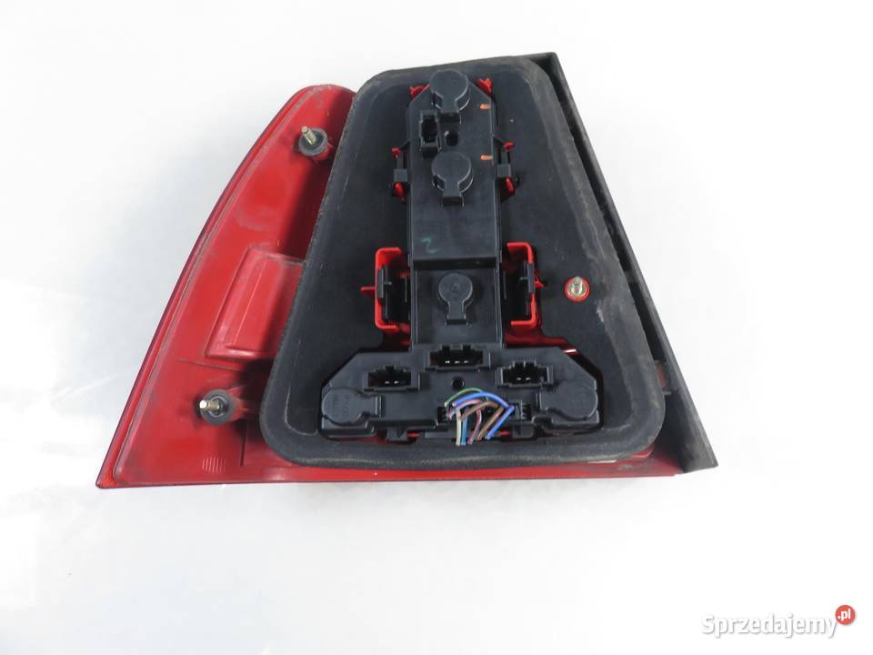 LAMPA PRAWA TYLNA VW BORA 1J5945096AA