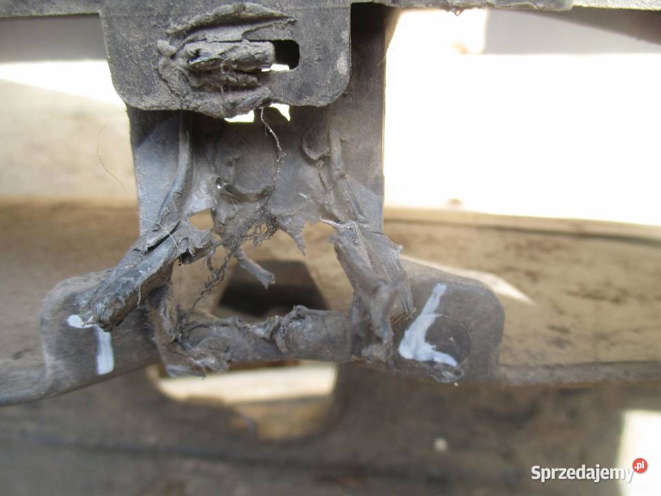 AUDI Q7 4L I 07r zderzak tył pod PDC