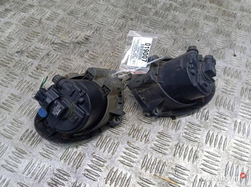 Toyota AvensisYarisCorrolla Halogen PrawyLewy z Gdańsk