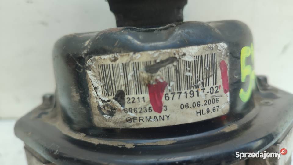 57BMW 7 30D PODUSZKA SILNIKA 68623513 Włoszczowa sprzedam