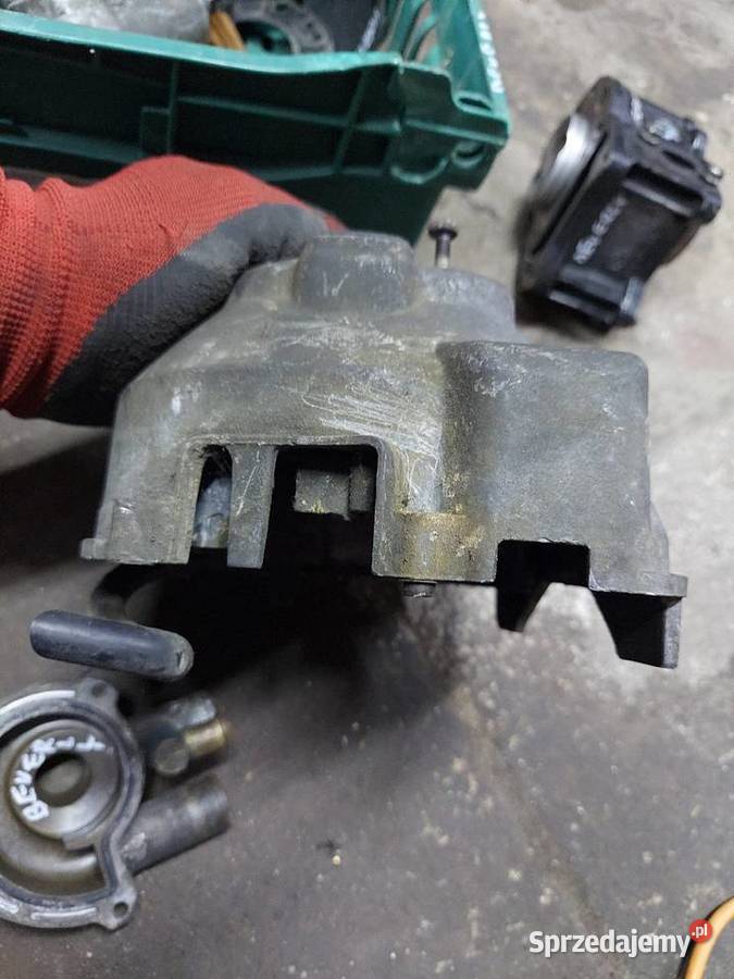 Piaggio Beverly 125 pompa wody obudowa pompy Jelenia Góra sprzedam