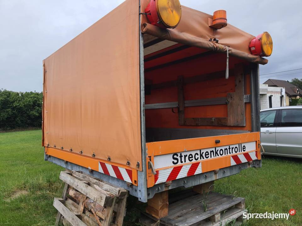 Zabudowa Specjalny Gotowa do montażu Koguty Pozostałe wielkopolskie sprzedam